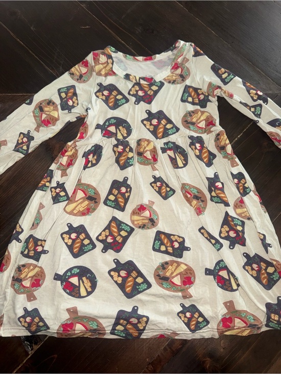 Bestaroo Other - Bestaroo Bamboo Charcuterie Board Dress Size 4T